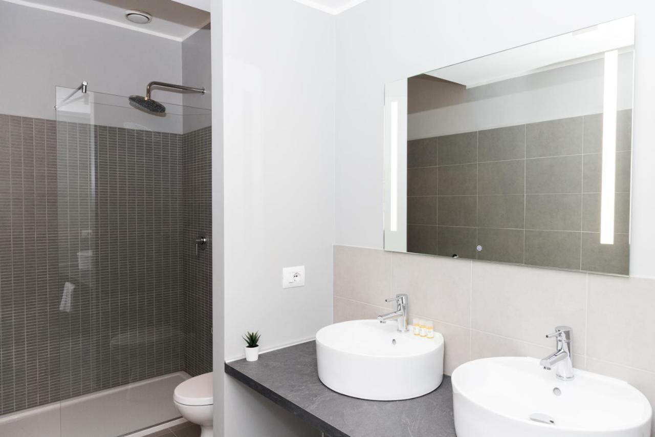 Hemeras Boutique Homes - 2 Luxury Apartments In The City Center 米兰 外观 照片