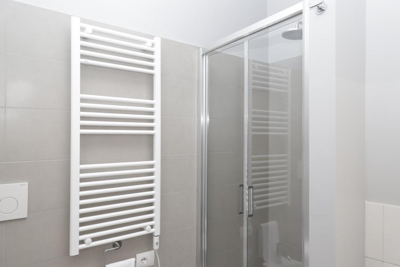 Hemeras Boutique Homes - 2 Luxury Apartments In The City Center 米兰 外观 照片